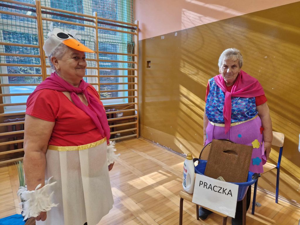 NASI SENIORZY TO AKTORZY!!! – Dzienny Dom Senior+ w Ostruszy